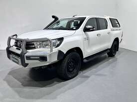 2017 Toyota Hilux SR Diesel (Ex Defence) - picture2' - Click to enlarge
