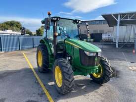 2017 John Deere 5090R Tractor - picture0' - Click to enlarge