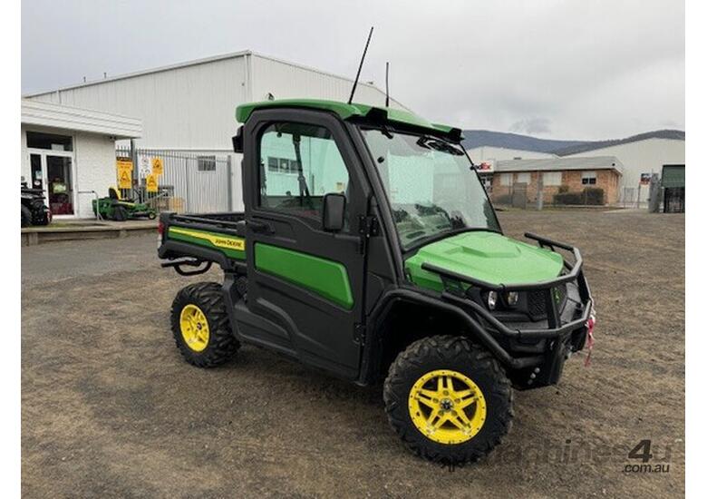 caption 2022 John Deere 835R HVAC Atvs Gators
