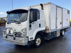 2015 Isuzu FRD   4x2 Service Truck - picture0' - Click to enlarge