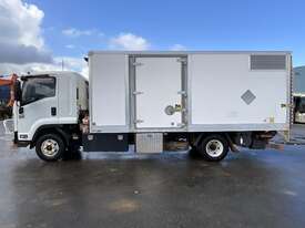 2015 Isuzu FRD   4x2 Service Truck - picture0' - Click to enlarge