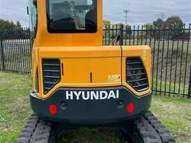 Hyundai R60CR-9 - picture0' - Click to enlarge