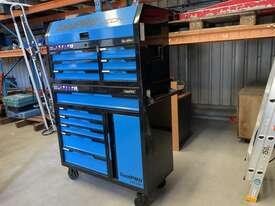 Tool Pro Neon Toolbox on Wheels - picture1' - Click to enlarge
