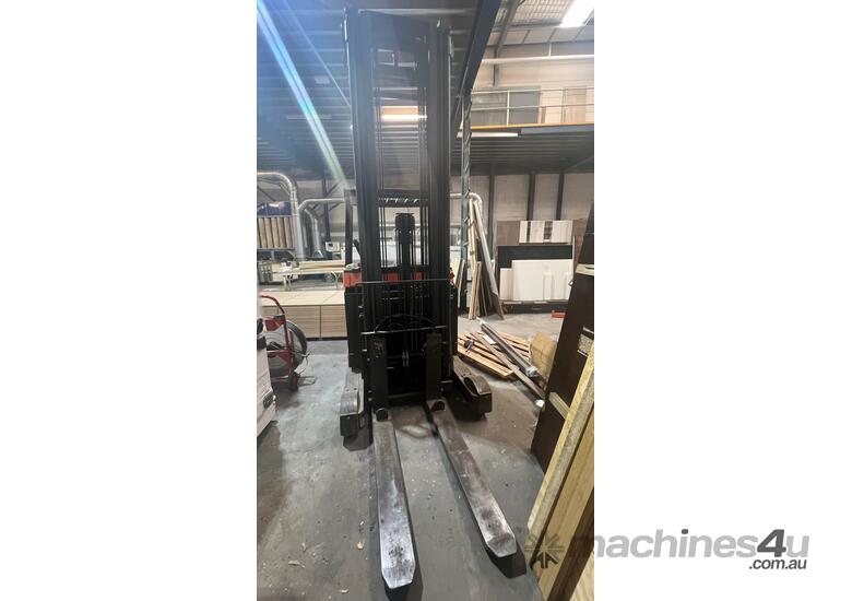 caption 2006 Nissan Electric Sit on High Reach Forklift- Well Maintained!