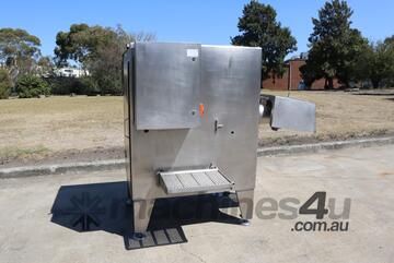 Commercial Meat Mincer Grinder - Wolfking C200 Unigrind