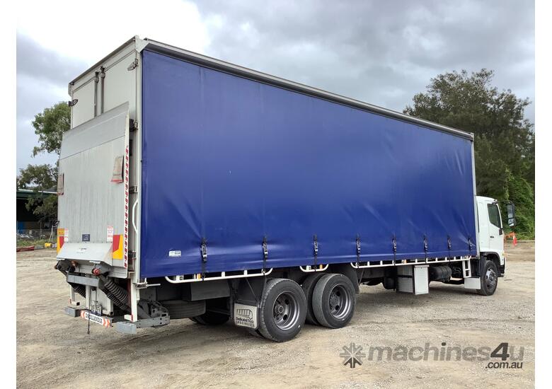 caption 2010 Hino GH500 1727 Curtain Sider