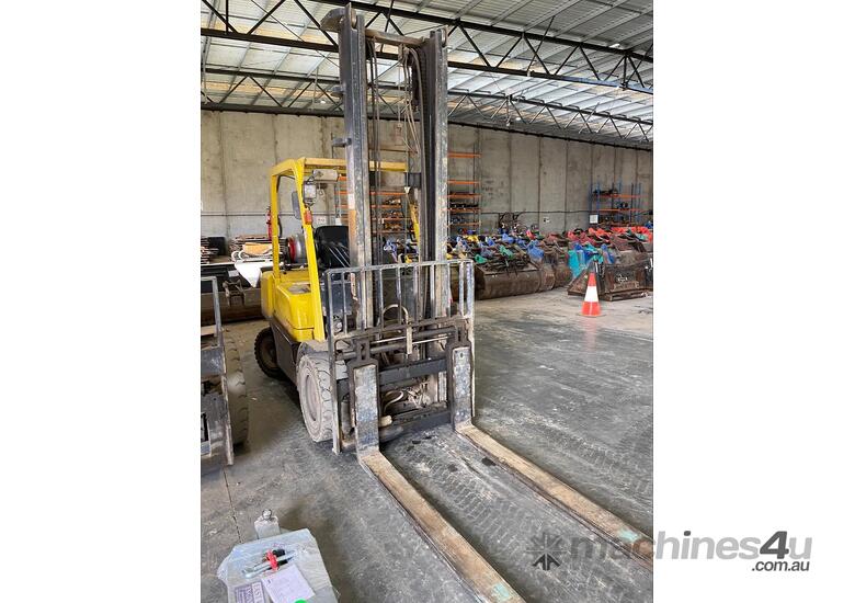 caption 2010 Hyster H3.5