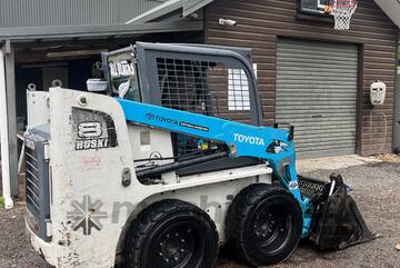 Toyota   skid steer loader