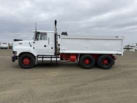 1996 FORD LOUISVILL L9000 TIPPER TRUCK - picture2' - Click to enlarge