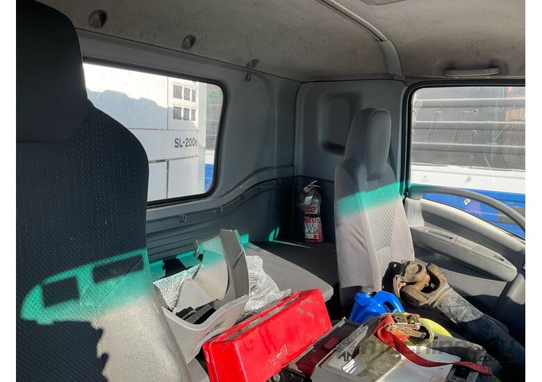 caption 2013 Isuzu FVM Refrigerated Pantech