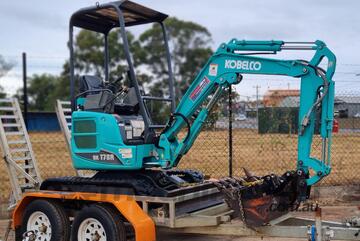 2021 Kobelco 1.7t Excavator with Buckets