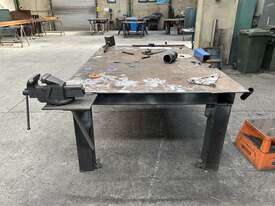 Steel Frame Workbench Includes Scrap Metal And Vice - picture0' - Click to enlarge
