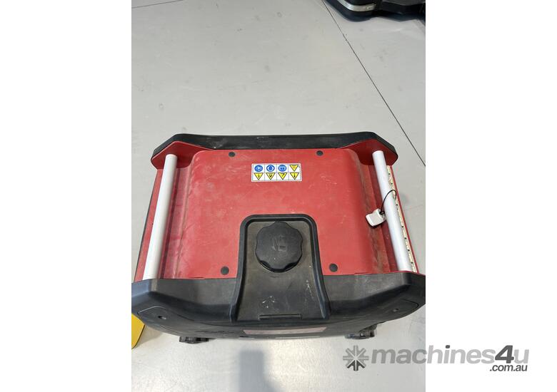 Renegade Electric Start Inverter Generator R3500IS