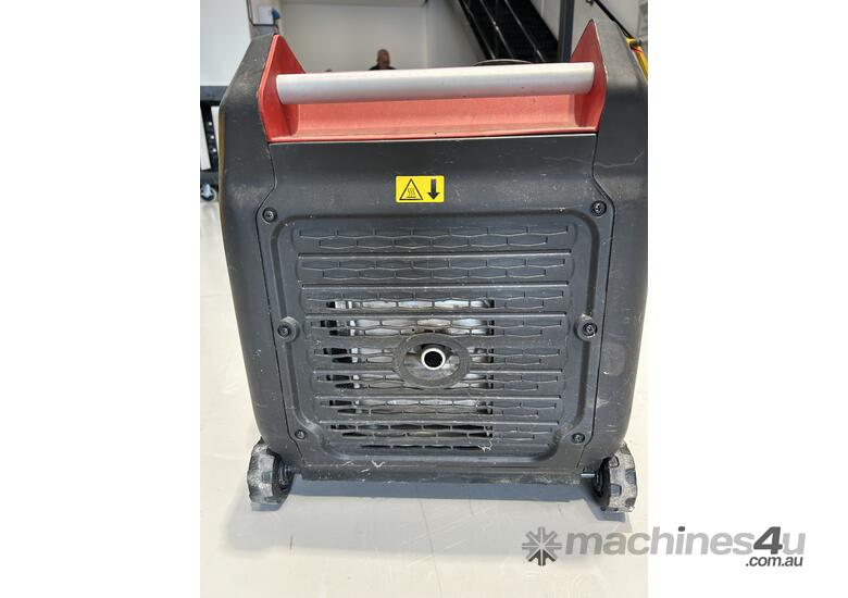 Renegade Electric Start Inverter Generator R3500IS