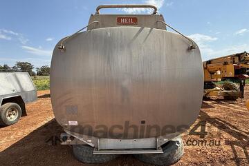 2010 HEIL WATER TANKER