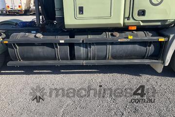 2000 Mack CH Fleetliner Prime Mover 2000 Mack CH Fleetliner Prime Mover