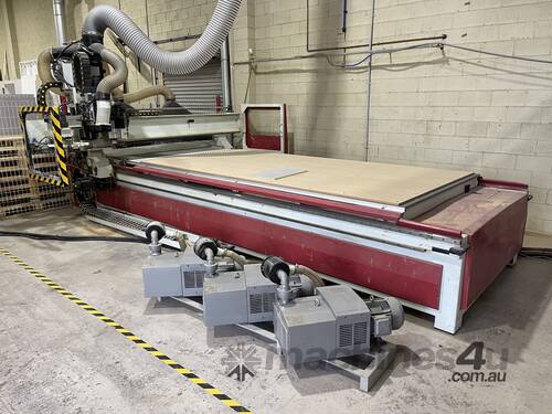 2011 WOODTRON Woodworking CNC - Load/Unload Machine