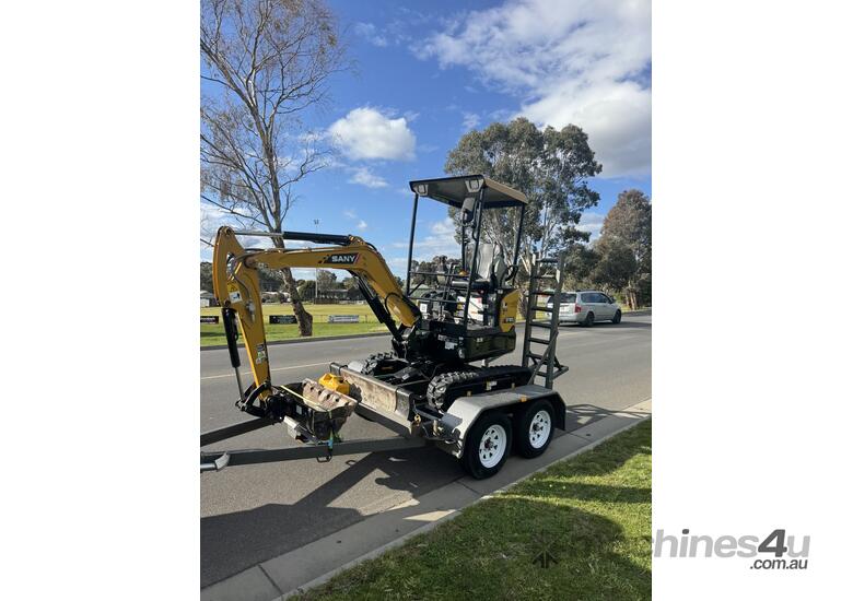 USED - 2023 SANY SY16C (incl. Trailer, bucket and auger)