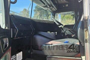 Kenworth (9054)   - K200