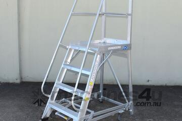 Bailey Platform Ladder