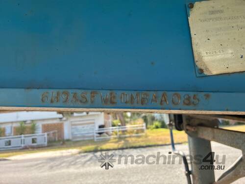 1991 Haulmark 3ST37 41ft Tri Axle Flat Top B Trailer