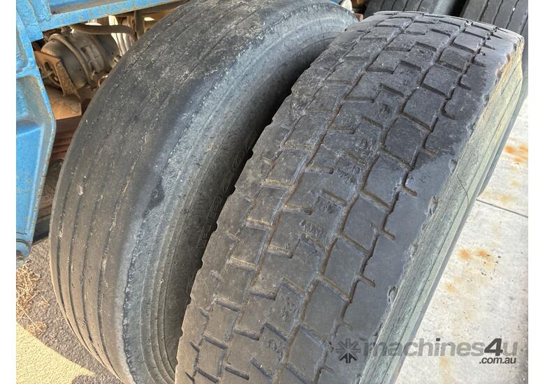 1991 Haulmark 3ST37 41ft Tri Axle Flat Top B Trailer