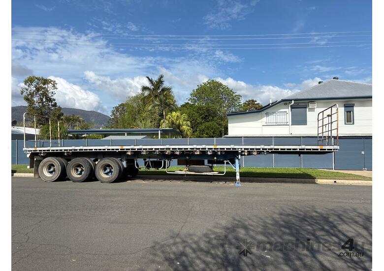 1991 Haulmark 3ST37 41ft Tri Axle Flat Top B Trailer