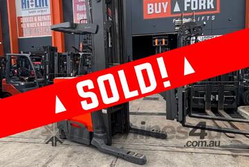 2018 1.5t RAYMOND ELECTRIC DOUBLE DEEP REACH TRUCK