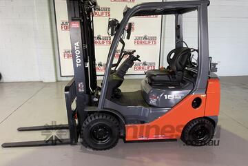 2022 TOYOTA GENII Model 32-8FG18 4700 3 STAGE CONTAINER ENTRY MAST