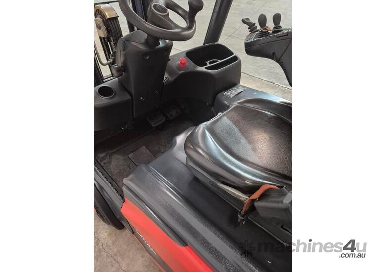 Linde E20PL Electric Forklift - 2 tonne