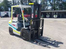 TCM FD30T4C Forklift - picture0' - Click to enlarge