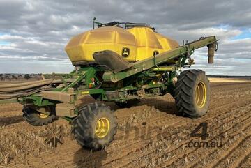 2019 John Deere 1910 Air Carts