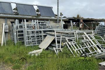 Large Quantity of Fencing Panels