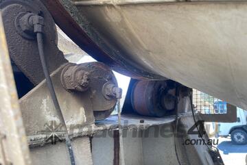 2014 BTE Tri Semi Concrete Agitator