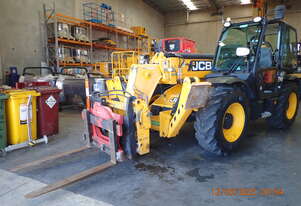 JCB 533-105 - 3.3T TELEHANDLER