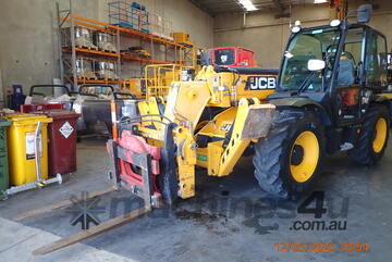 JCB 533-105 - 3.3T TELEHANDLER