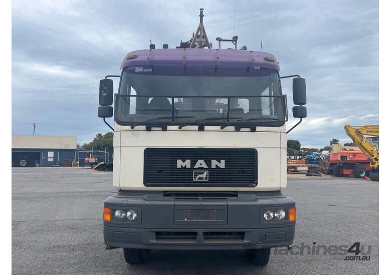 1998 MAN 26.403 Drill Rig