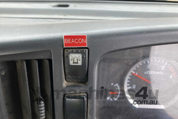 2016 Isuzu NPR 65 190 Cab Chassis