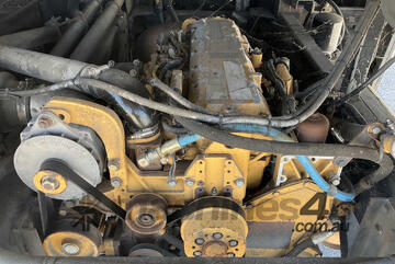 2001 Custom Coaches Road Cruiser Bus