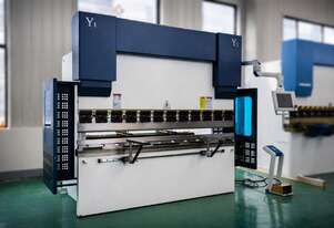 Huaxia 130T 6+1 axis CNC Brake Press