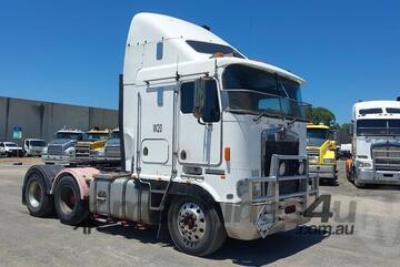 Kenworth   K104