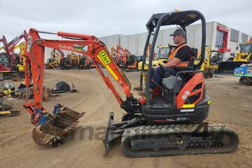 2022 KUBOTA U25 2.6T EXCAVATOR (EX164) WITH HITCH, BUCKETS AND 903 HOURS