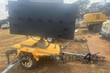 Data Sofns Directional Arrow Trailer