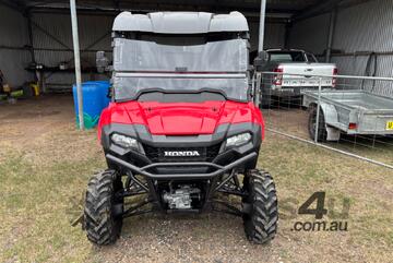 Honda Pioneer 700 Quickflip 4 seater buggy