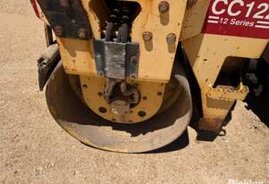 2015 Dynapac CC122 Articulated Dual Smooth Drum Roller