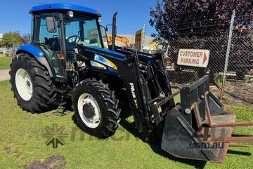 Tractor New Holland TD80D FEL 3PL 80HP 2424hr Bucket forks and hay forks