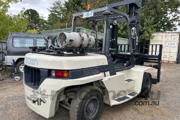 Crown 2004   CG70S-2 Forklift