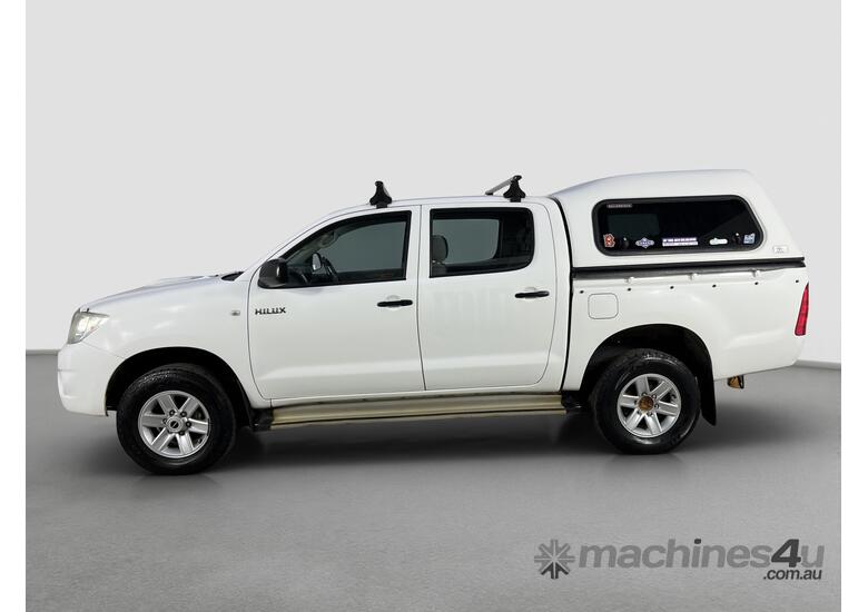 2010 Toyota Hilux 4x4 SR Dual Cab T/Diesel (Manual)