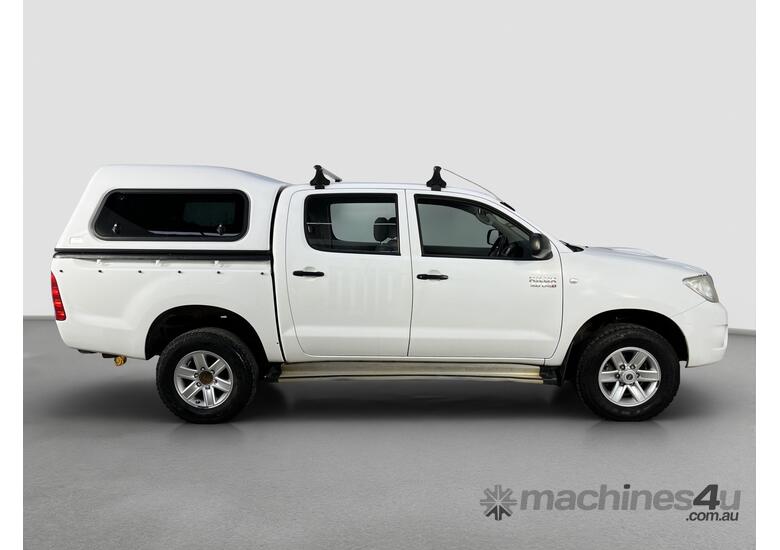 2010 Toyota Hilux 4x4 SR Dual Cab T/Diesel (Manual)