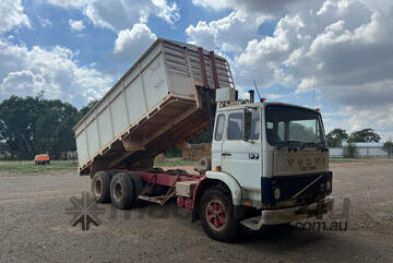 Volvo   F7 Tipper Truck